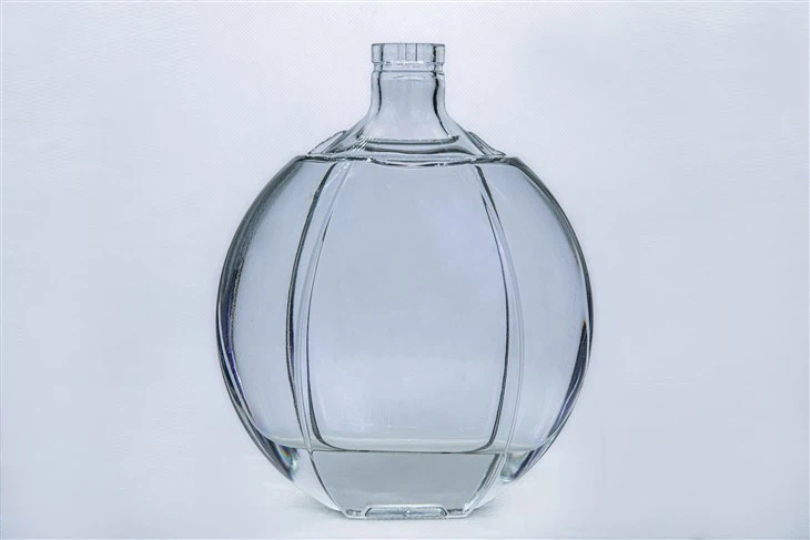 Botella de vidrio de ron de 700 ml al por mayor